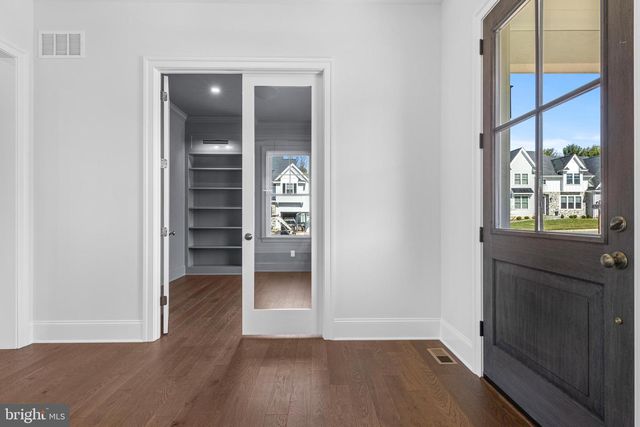 302 OLD KINGFISHER LN, Malvern, PA 19355
