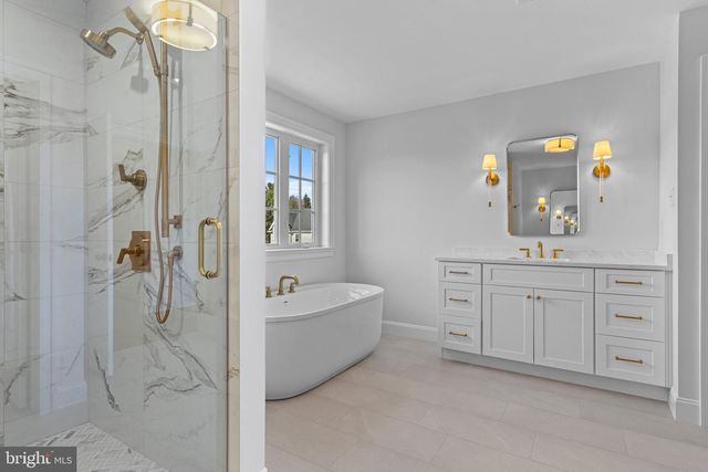 302 OLD KINGFISHER LN, Malvern, PA 19355
