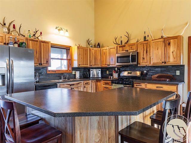 151 Laptop Loop, Roberts, MT 59070