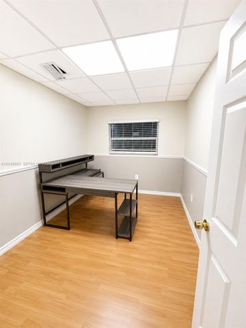 10680 NW 123rd St Rd 104, Medley, FL 33178