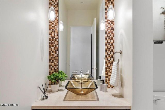 3965 E SIERRA VISTA Drive, Paradise Valley, AZ 85253