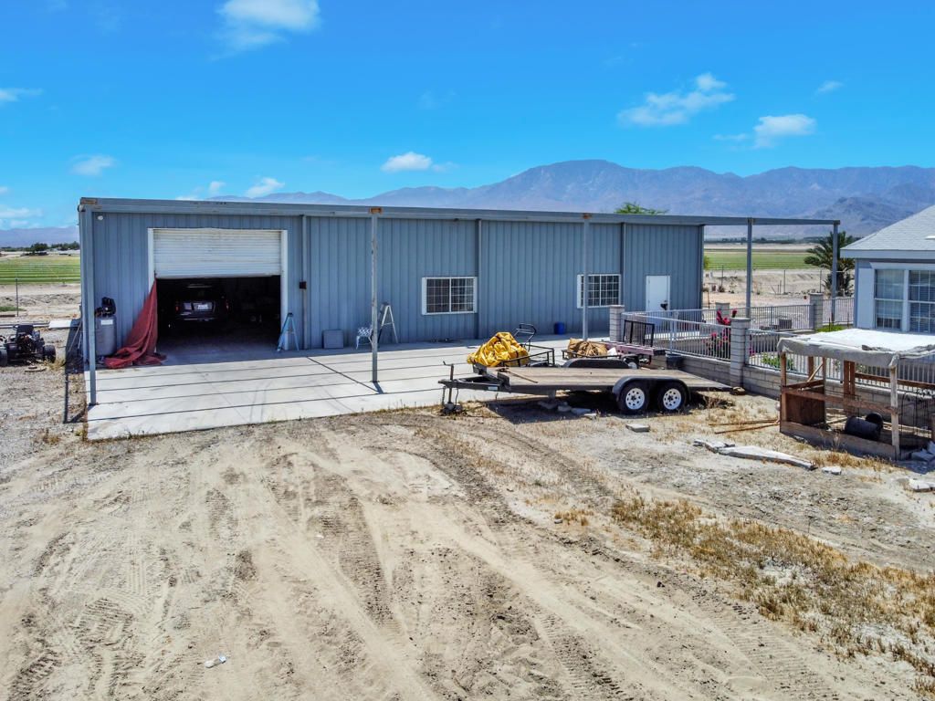 Image 8 of property listing at 67900 Fillmore Street, Thermal, CA 92274