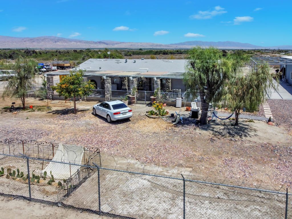 Image 9 of property listing at 67900 Fillmore Street, Thermal, CA 92274