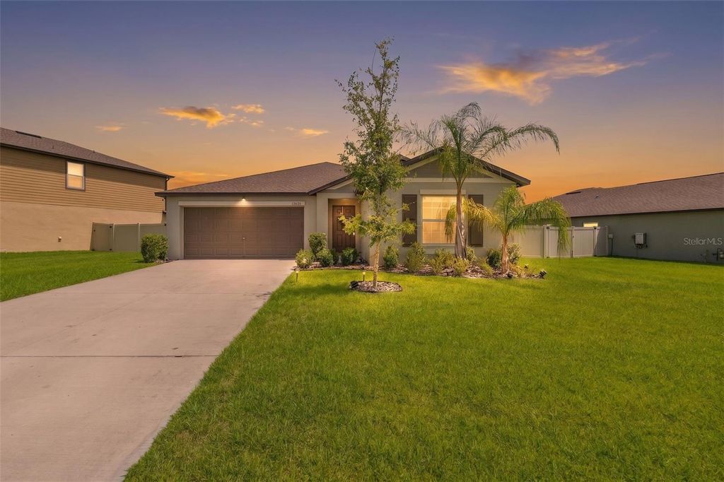 13608 SUNSET SAPPHIRE COURT, Parrish, FL 34219