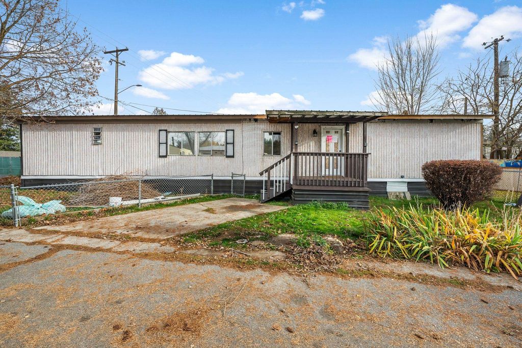 9518 E 4th Ave, Spokane, WA 99206 photo 2