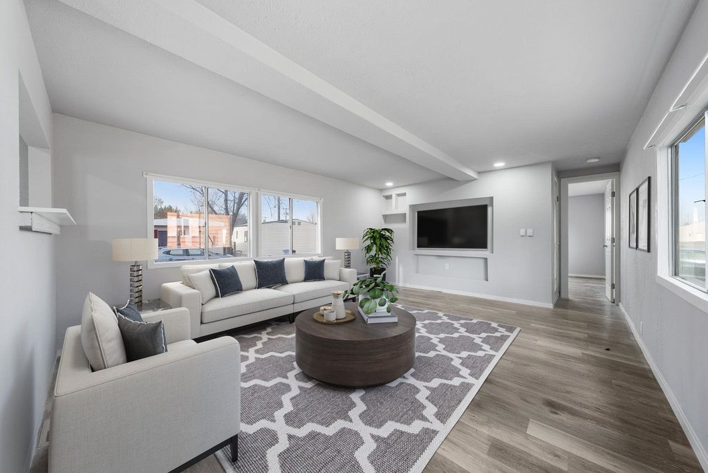 9518 E 4th Ave, Spokane, WA 99206 photo 4