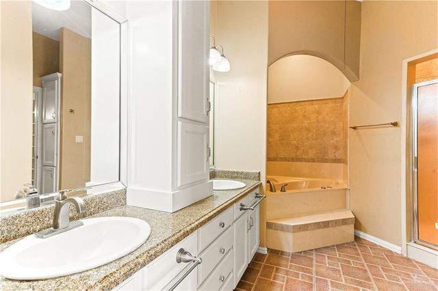 704 Redbud Avenue, Mcallen, TX 78504