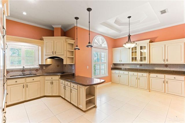 704 Redbud Avenue, Mcallen, TX 78504