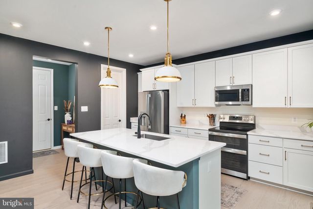 241 CEDAR SPRING DR, Strasburg, VA 22657
