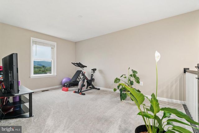 241 CEDAR SPRING DR, Strasburg, VA 22657