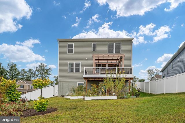 241 CEDAR SPRING DR, Strasburg, VA 22657