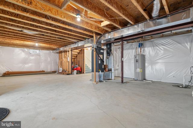 241 CEDAR SPRING DR, Strasburg, VA 22657