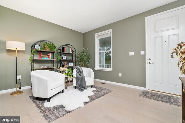 241 CEDAR SPRING DR, Strasburg, VA 22657