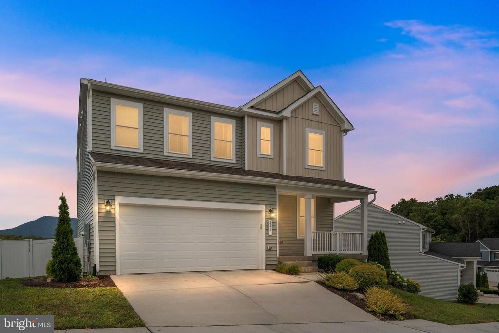 241 CEDAR SPRING DR, Strasburg, VA 22657