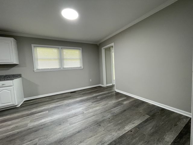 326 Valley View Rd, Dover, TN 37058