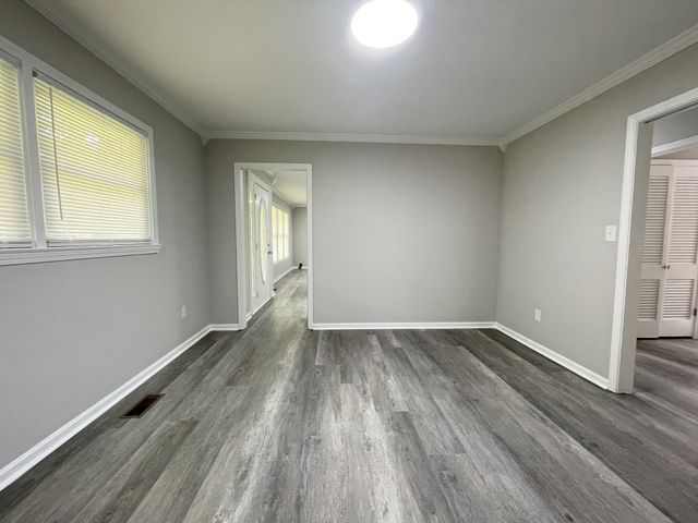 326 Valley View Rd, Dover, TN 37058