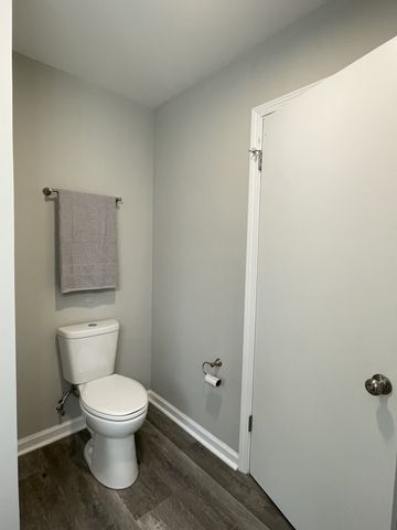 326 Valley View Rd, Dover, TN 37058