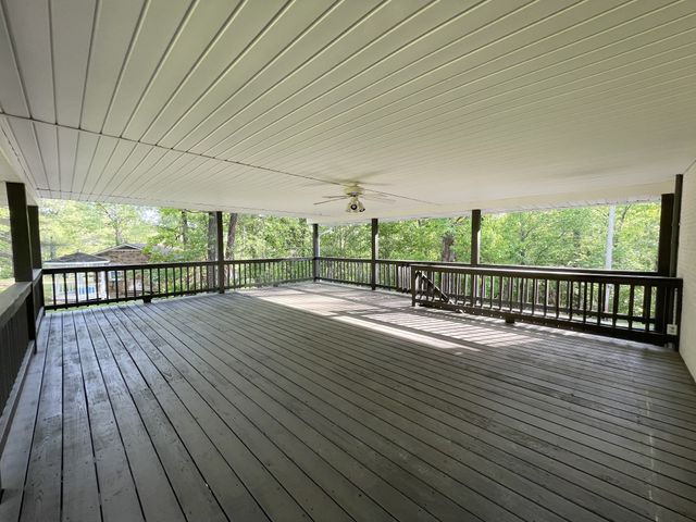 326 Valley View Rd, Dover, TN 37058