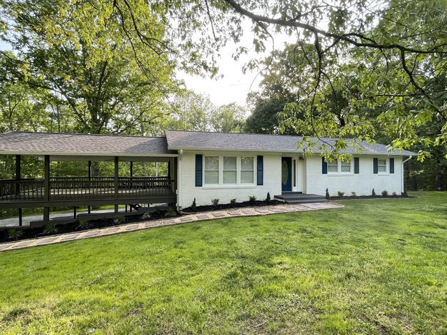 326 Valley View Rd, Dover, TN 37058