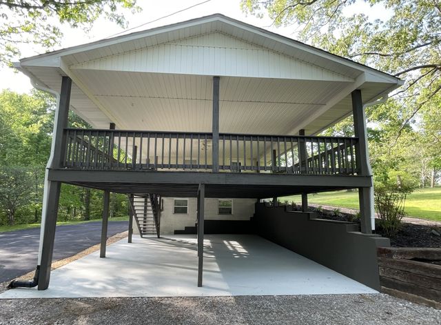 326 Valley View Rd, Dover, TN 37058