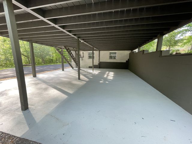 326 Valley View Rd, Dover, TN 37058