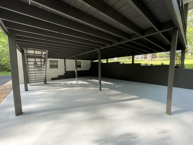 326 Valley View Rd, Dover, TN 37058