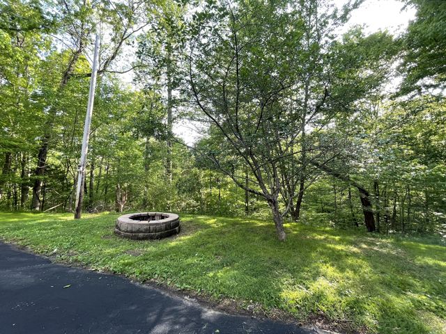 326 Valley View Rd, Dover, TN 37058
