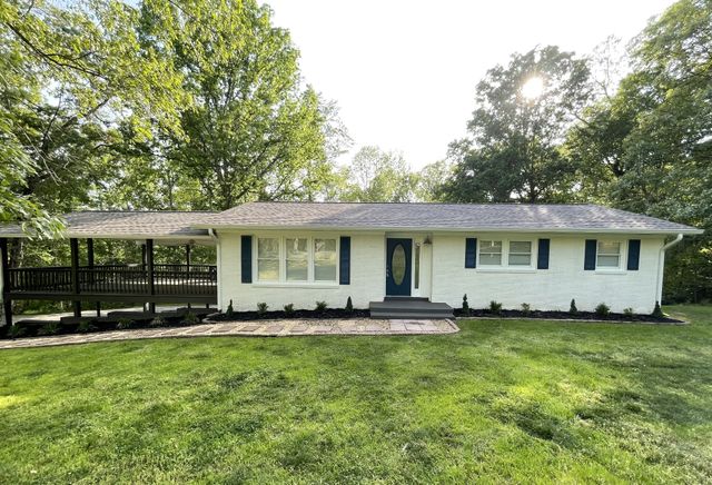 326 Valley View Rd, Dover, TN 37058