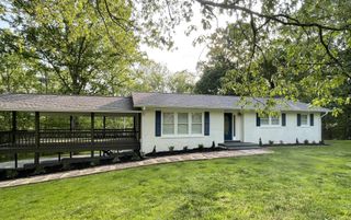 326 Valley View Rd, Dover, TN 37058