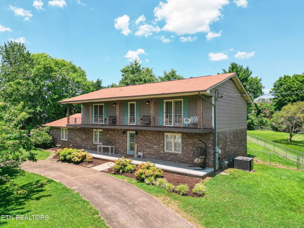 4309 Dogwen Rd, Knoxville, TN 37938