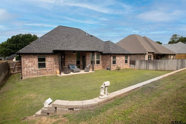 18847 Spanish Oak Ct, Flint, TX 75762