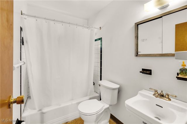 1439 Bexley Drive, Youngstown, OH 44515