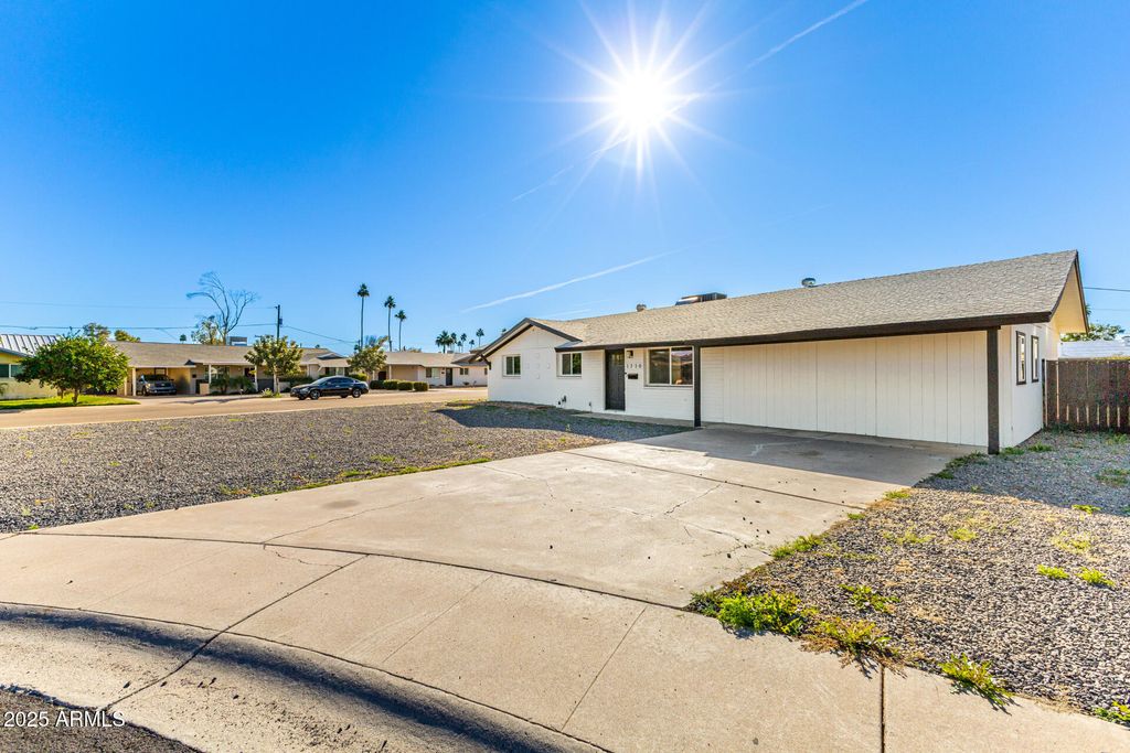 1718 S MARILYN ANN Drive, Tempe, AZ 85281 — photo 3