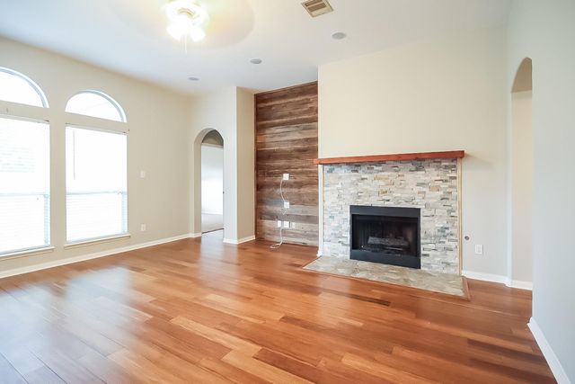 1118 Chase Park Drive, Bacliff, TX 77518
