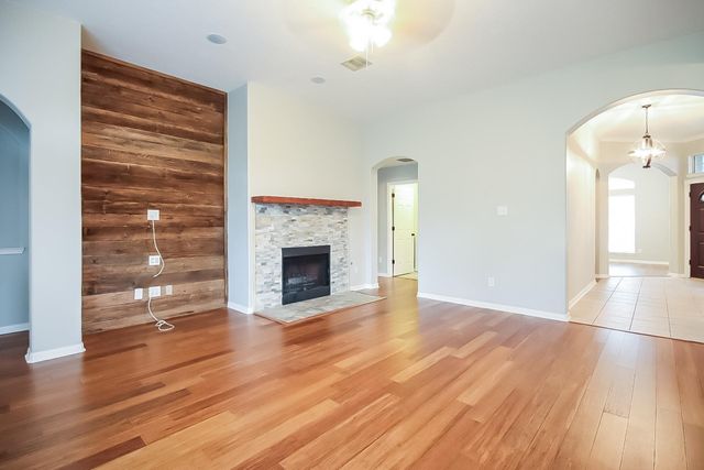 1118 Chase Park Drive, Bacliff, TX 77518