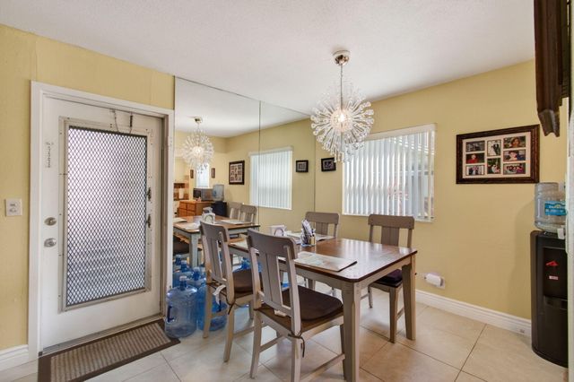 256 Flanders F, Delray Beach, FL 33484