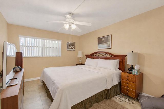 256 Flanders F, Delray Beach, FL 33484