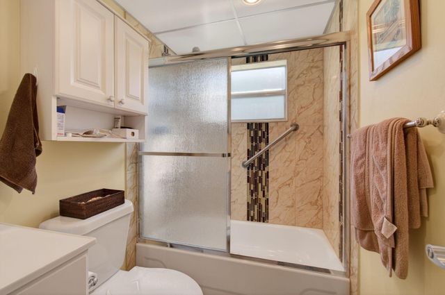 256 Flanders F, Delray Beach, FL 33484