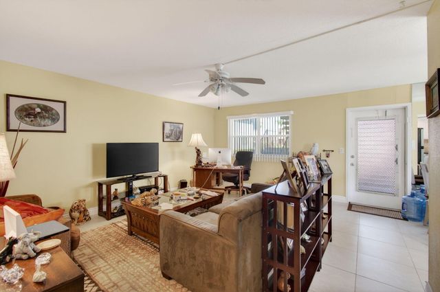 256 Flanders F, Delray Beach, FL 33484