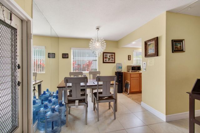 256 Flanders F, Delray Beach, FL 33484