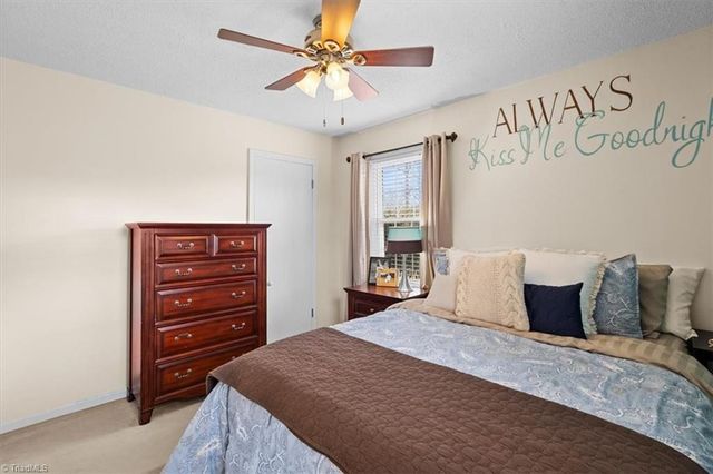 807 Gallant Court, Winston-salem, NC 27101