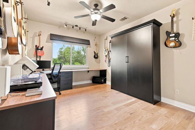 3555 Comal SPGS, Canyon Lake, TX 78133
