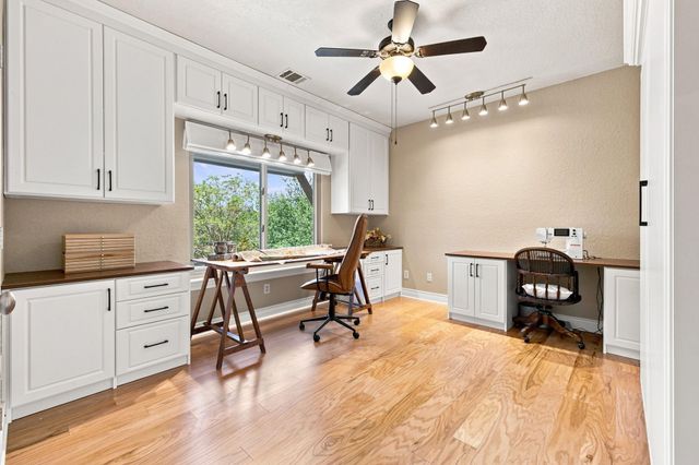 3555 Comal SPGS, Canyon Lake, TX 78133