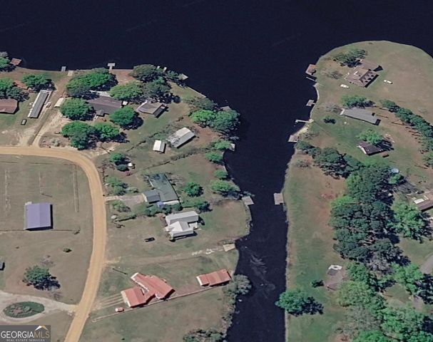 765 Max Deen Drive, Baxley, GA 31513