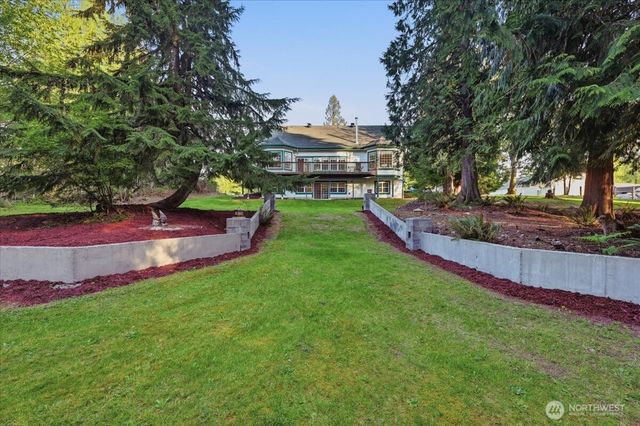 12811 Kapowsin Highlands Drive E, Graham, WA 98338