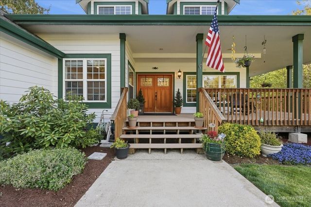 12811 Kapowsin Highlands Drive E, Graham, WA 98338