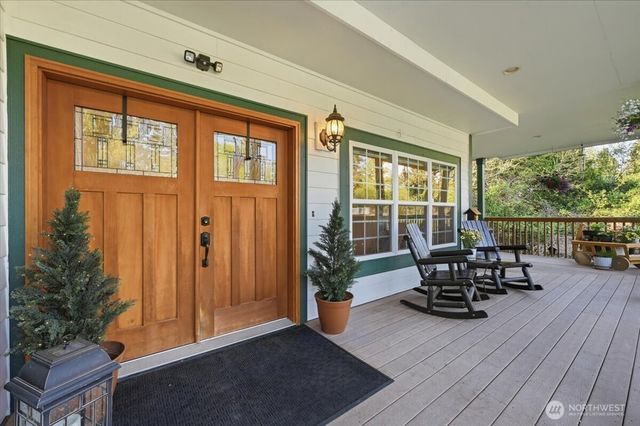 12811 Kapowsin Highlands Drive E, Graham, WA 98338