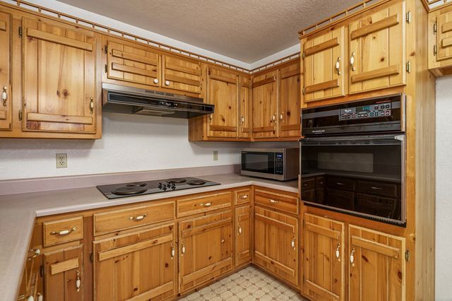 101 Dillard Street, Murphy, NC 28906