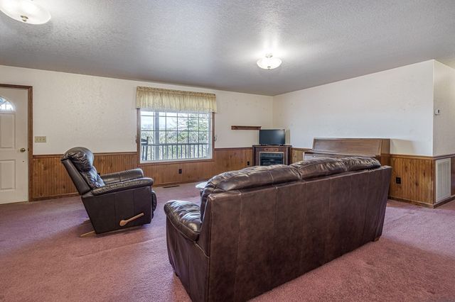 101 Dillard Street, Murphy, NC 28906