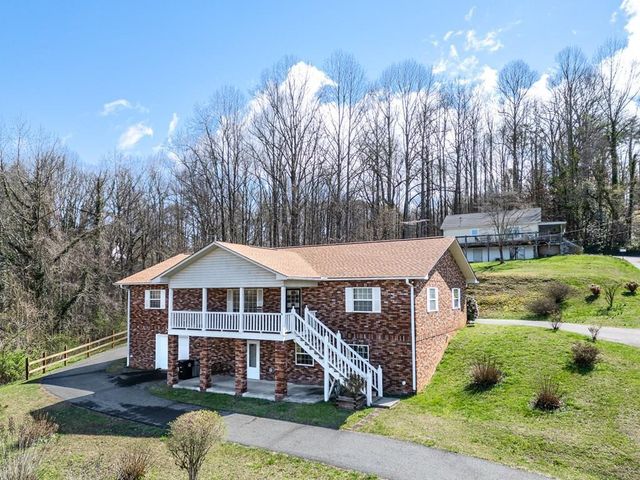 101 Dillard Street, Murphy, NC 28906